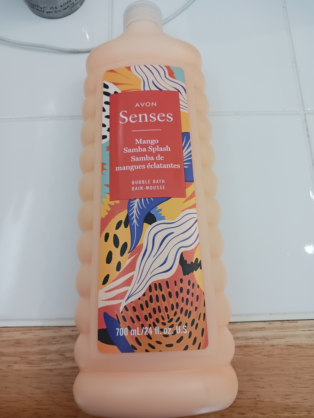 Avon Senses Mango Samba Splash Bubble Bath â Peach & Coral